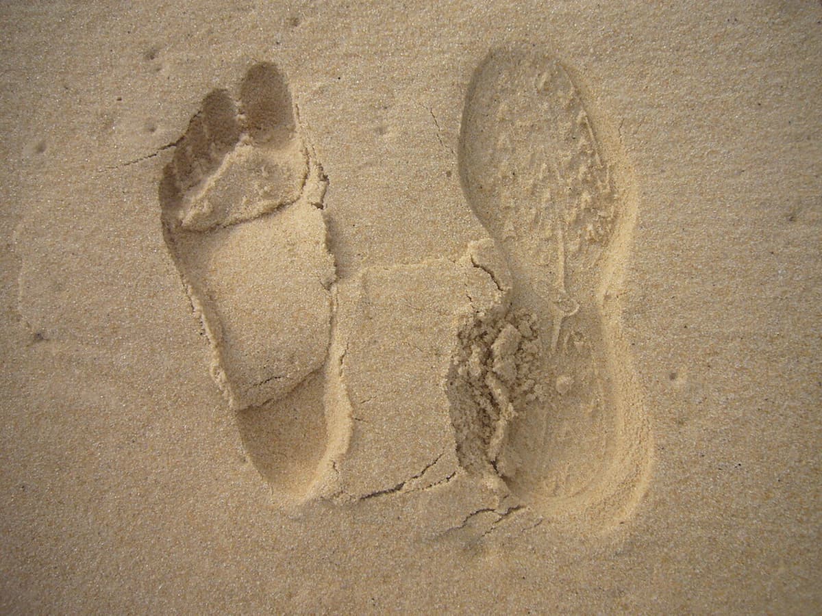 Sapatos na praia