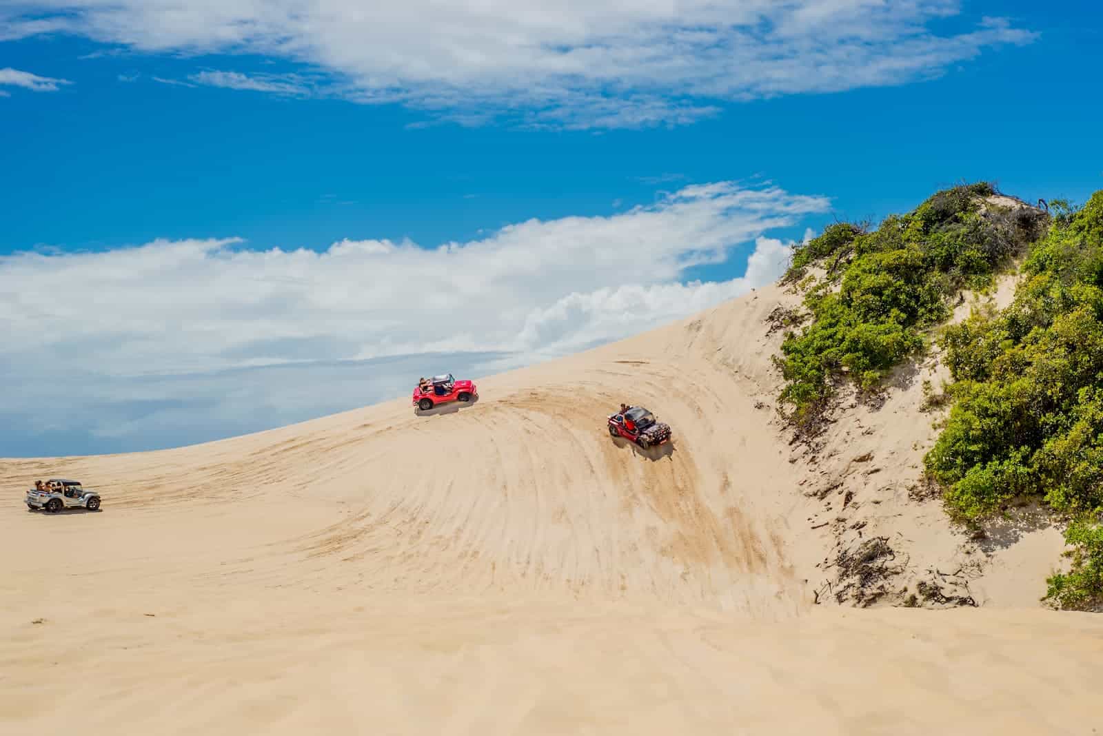 subindo dunas com buggy