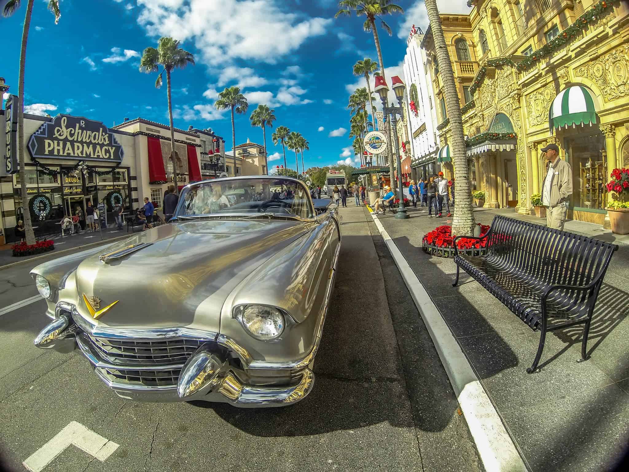 vista da rua e carro estacionado na Universal Studios